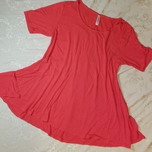 LuLaRoe Perfect T